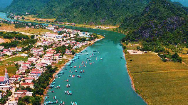 Tour Hà Nội - Quảng Bình bằng máy bay 4 ngày 3 đêm