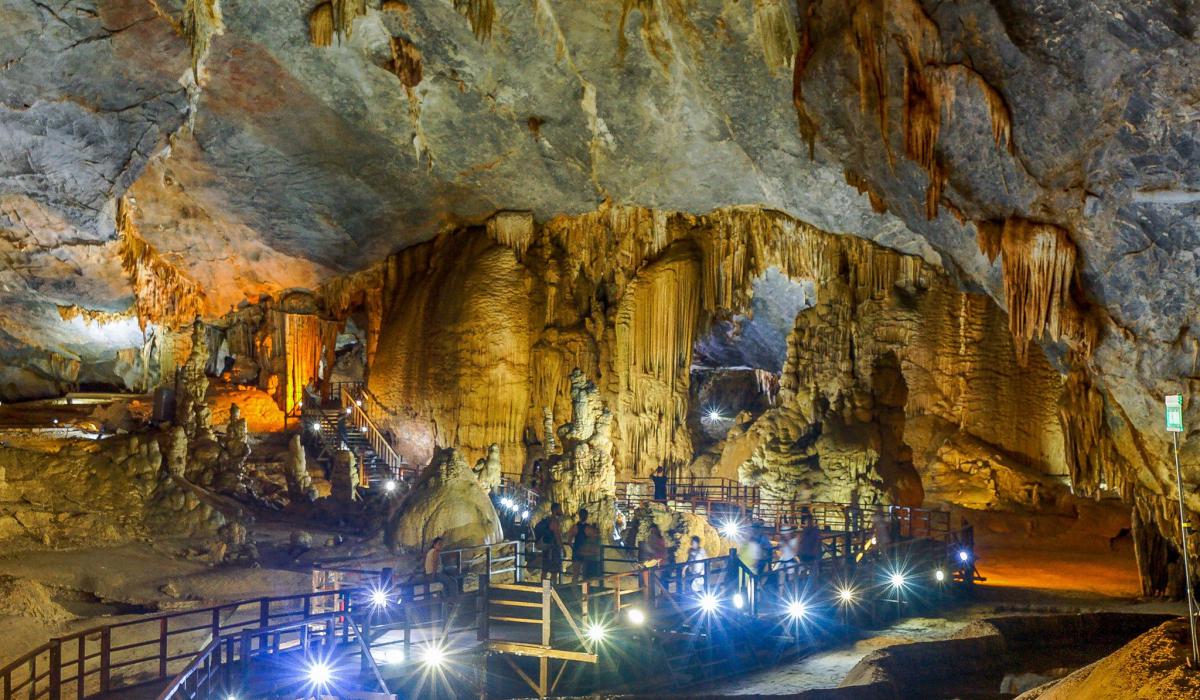 Tour Đà Nẵng Quảng Bình 2N1Đ tham quan Phong Nha