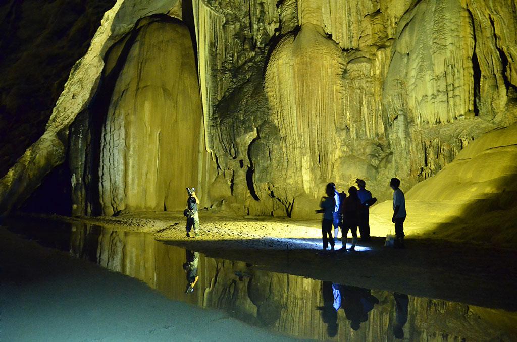 Tour du lịch Đà Nẵng Quảng Bình 2 ngày 1 đêm tham quan Phong Nha - Động Thiên Đường