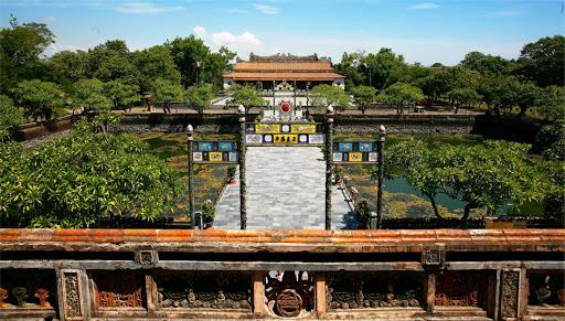 Tour Du lịch Miền Trung 3 ngày 2 đêm: Quảng Bình -Quảng Trị - Huế 